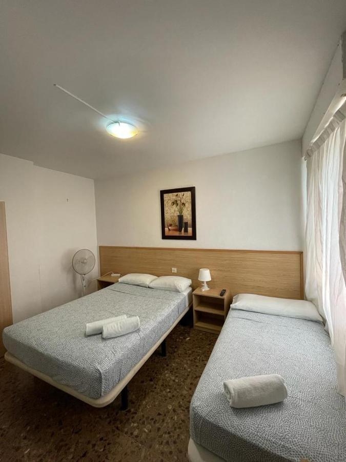 Hostal Milmarcos Zaragoza Exteriör bild