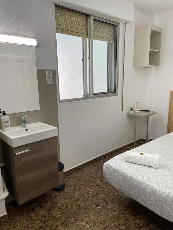 Hostal Milmarcos Zaragoza Exteriör bild