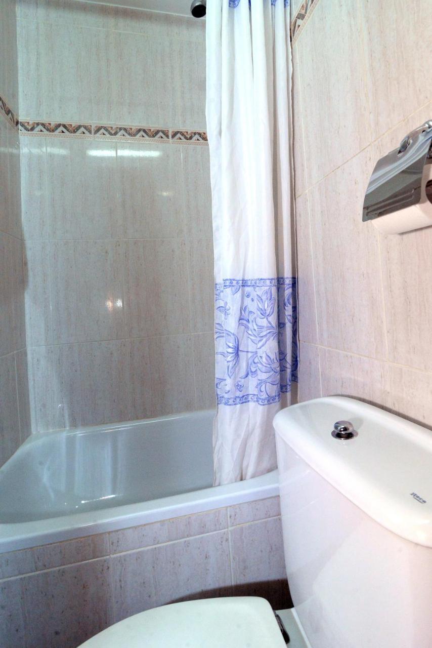 Hostal Milmarcos Zaragoza Exteriör bild