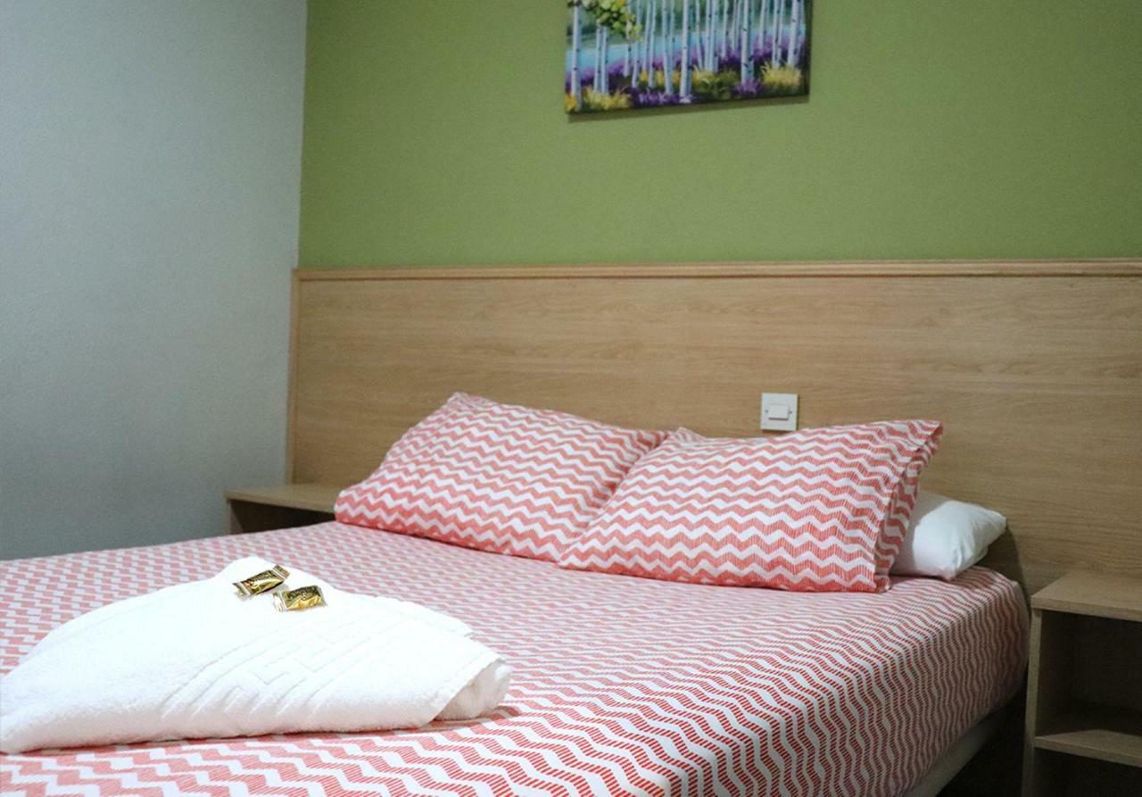 Hostal Milmarcos Zaragoza Exteriör bild