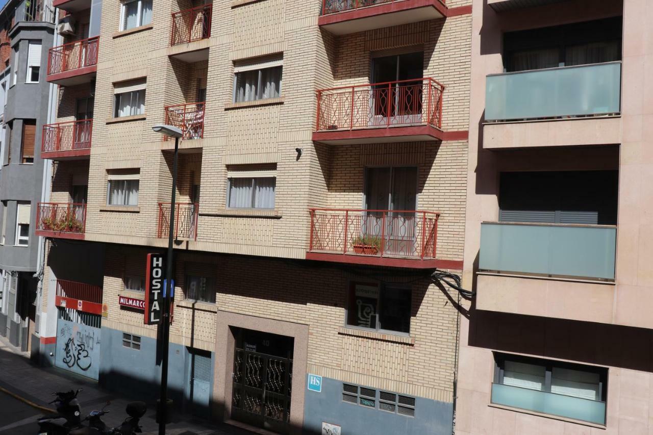 Hostal Milmarcos Zaragoza Exteriör bild